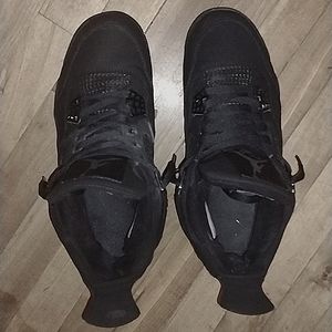 JORDAN 4 BLACK CAT